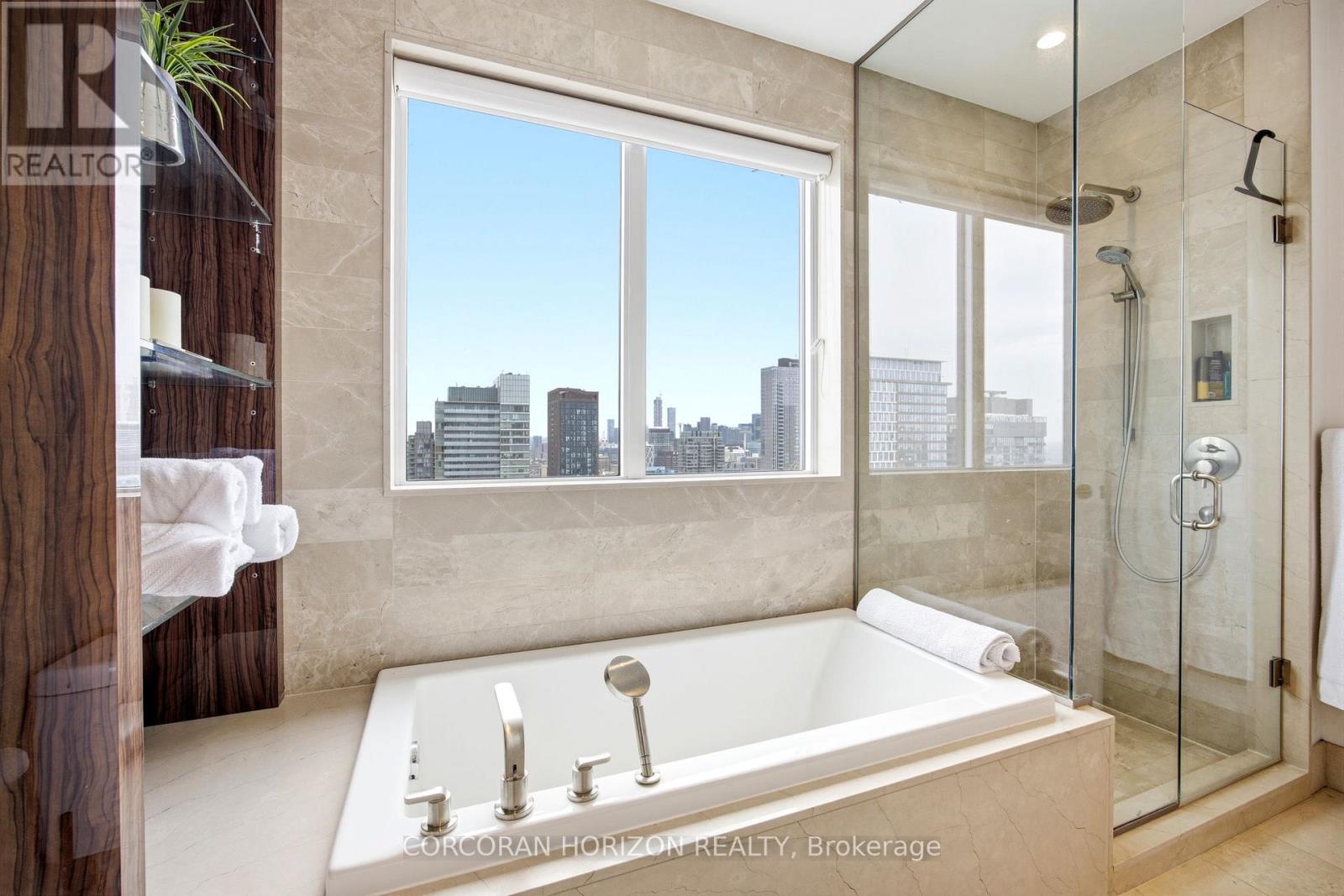 4403 - 300 Front Street W, Toronto, Ontario  M5V 0E9 - Photo 21 - C13427596
