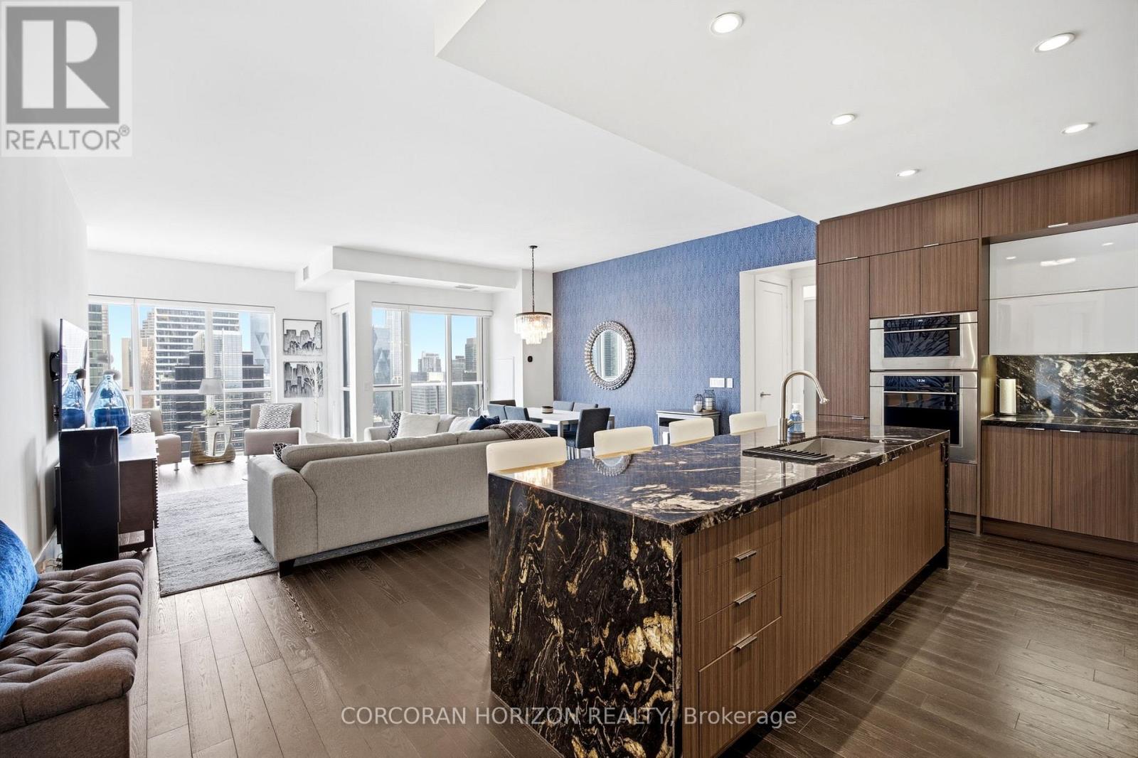 4403 - 300 Front Street W, Toronto, Ontario  M5V 0E9 - Photo 3 - C13427596