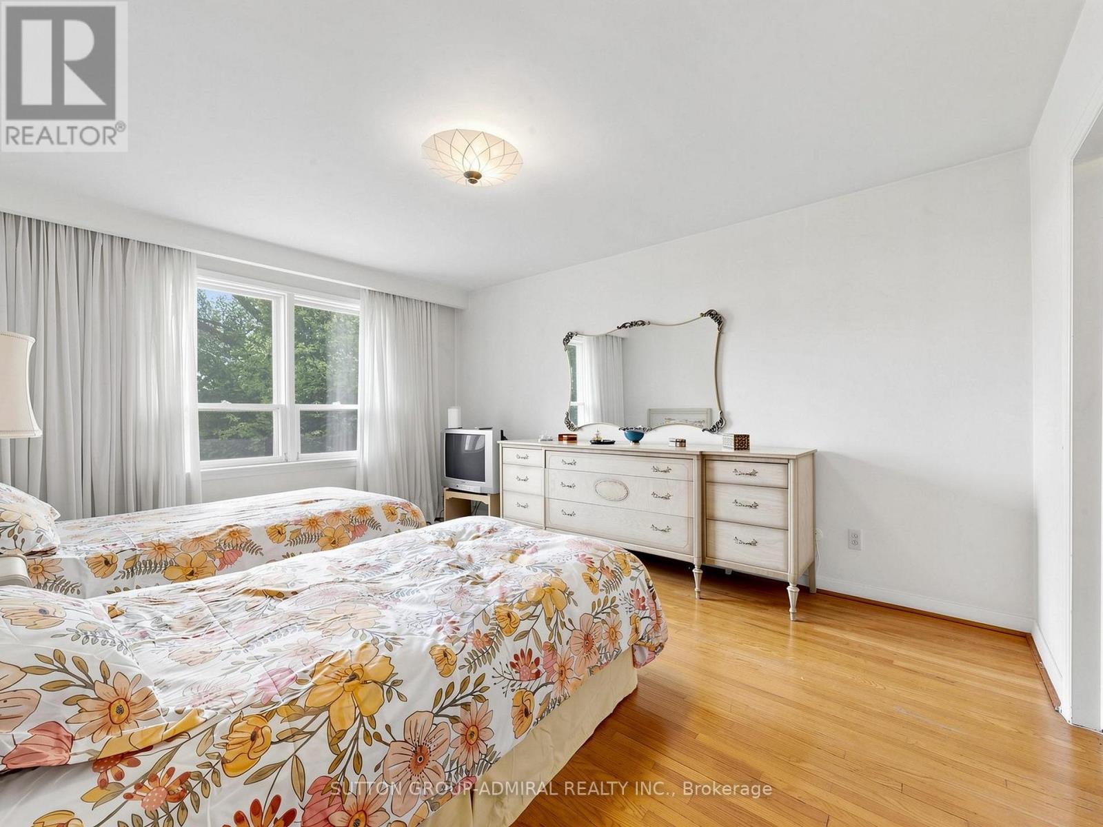 145 York Downs Drive, Toronto, Ontario  M3H 2G8 - Photo 15 - C13427700