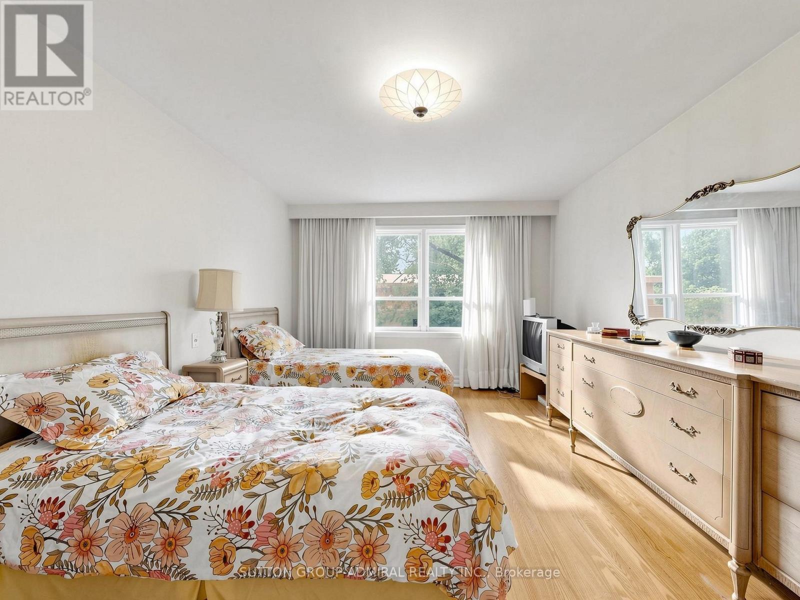 145 York Downs Drive, Toronto, Ontario  M3H 2G8 - Photo 16 - C13427700