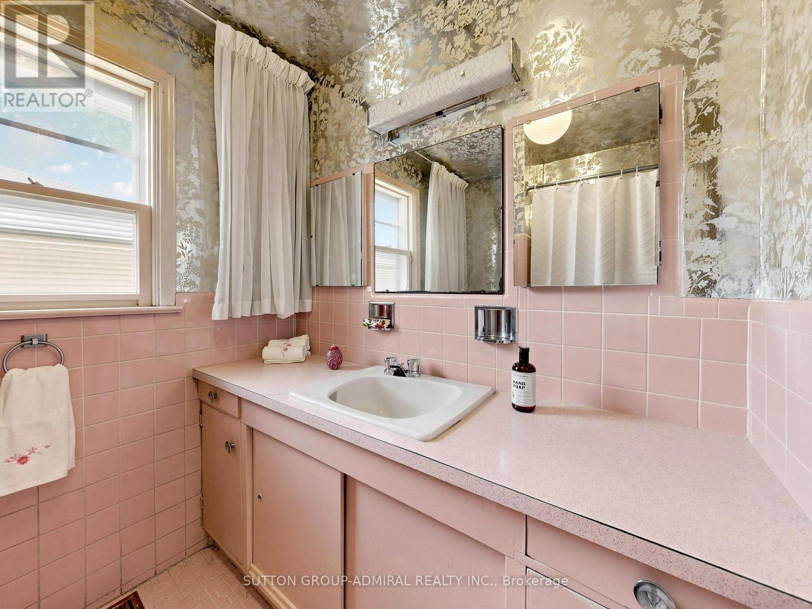 145 York Downs Drive, Toronto, Ontario  M3H 2G8 - Photo 24 - C13427700