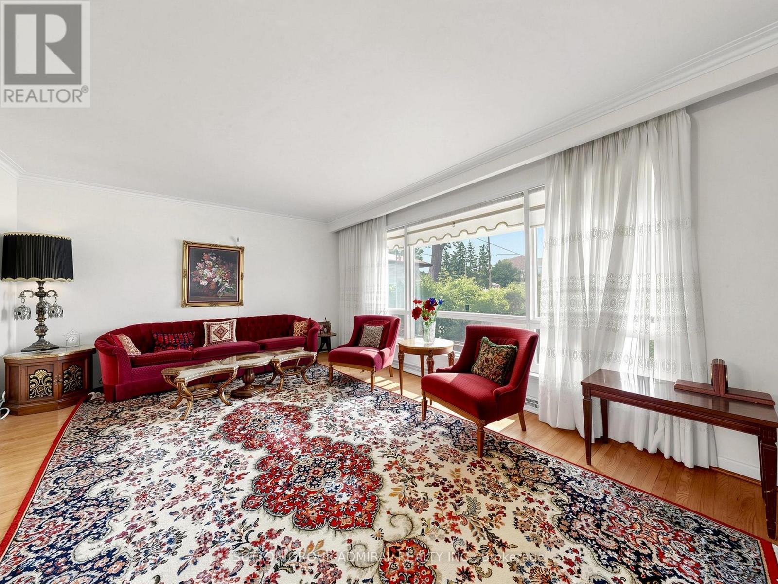 145 York Downs Drive, Toronto, Ontario  M3H 2G8 - Photo 4 - C13427700