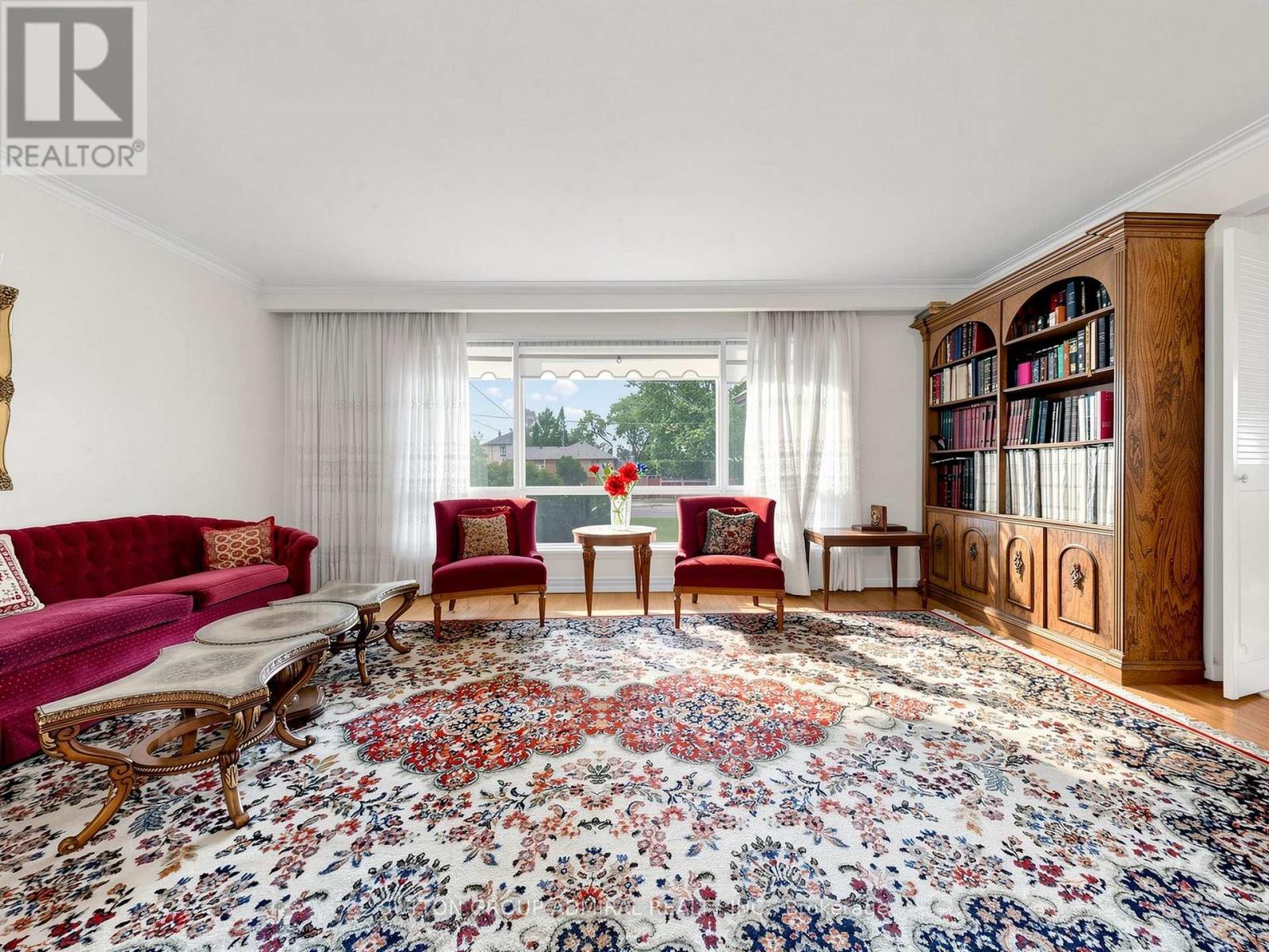 145 York Downs Drive, Toronto, Ontario  M3H 2G8 - Photo 5 - C13427700