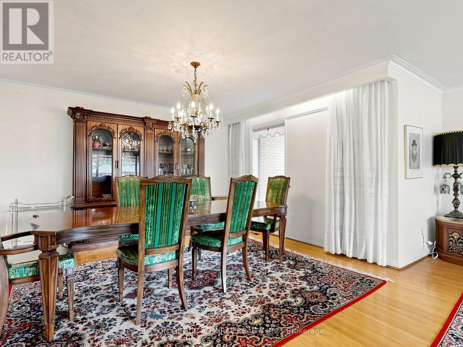 145 York Downs Drive, Toronto, Ontario  M3H 2G8 - Photo 8 - C13427700