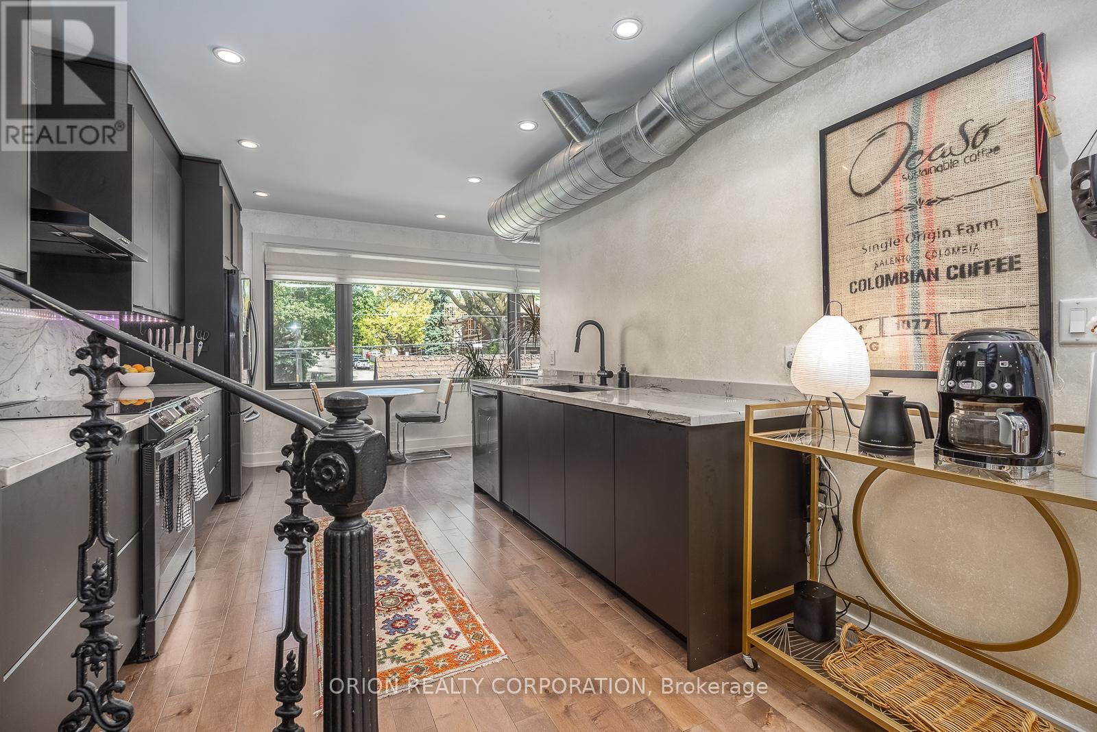 185 Glenholme Avenue, Toronto, Ontario  M6E 3C5 - Photo 11 - C13427712
