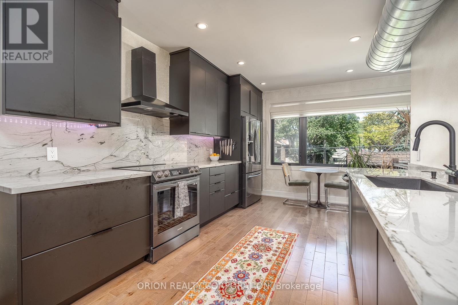 185 Glenholme Avenue, Toronto, Ontario  M6E 3C5 - Photo 12 - C13427712