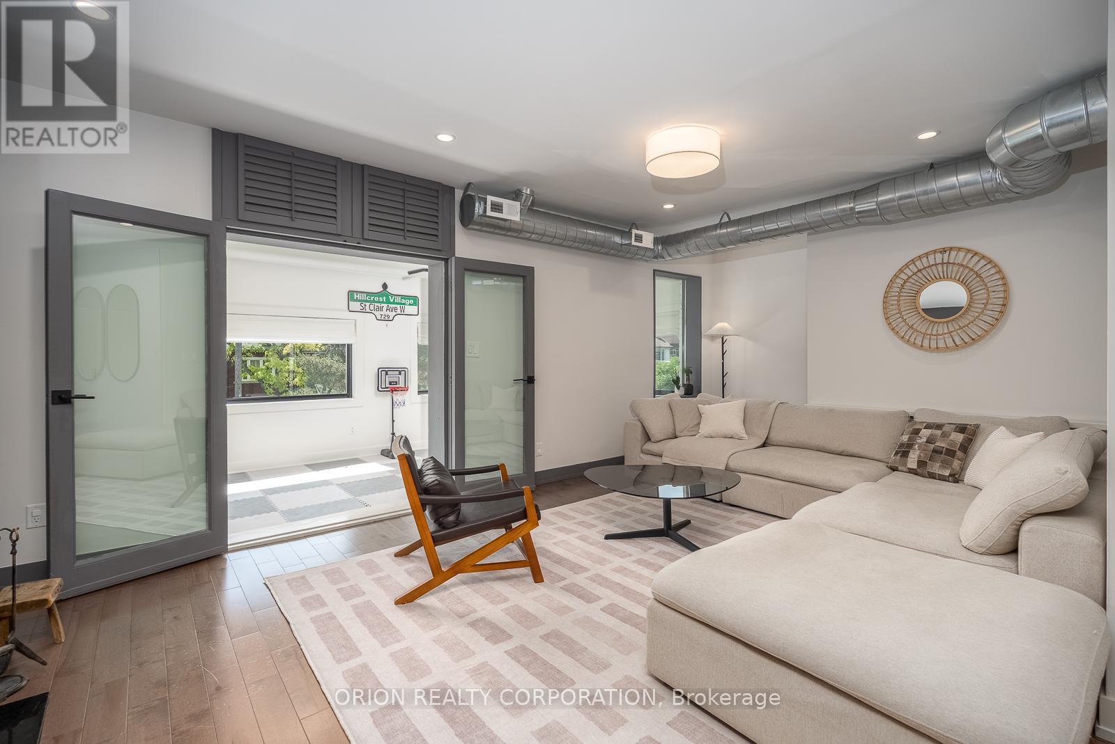 185 Glenholme Avenue, Toronto, Ontario  M6E 3C5 - Photo 19 - C13427712