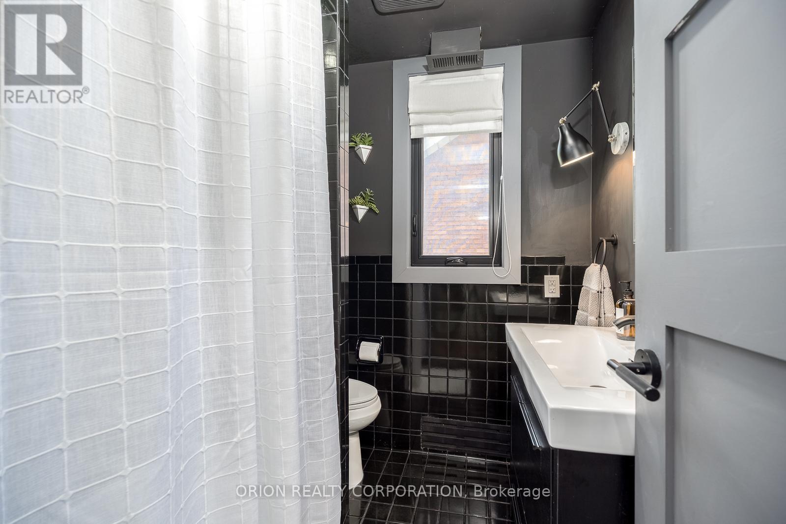 185 Glenholme Avenue, Toronto, Ontario  M6E 3C5 - Photo 24 - C13427712