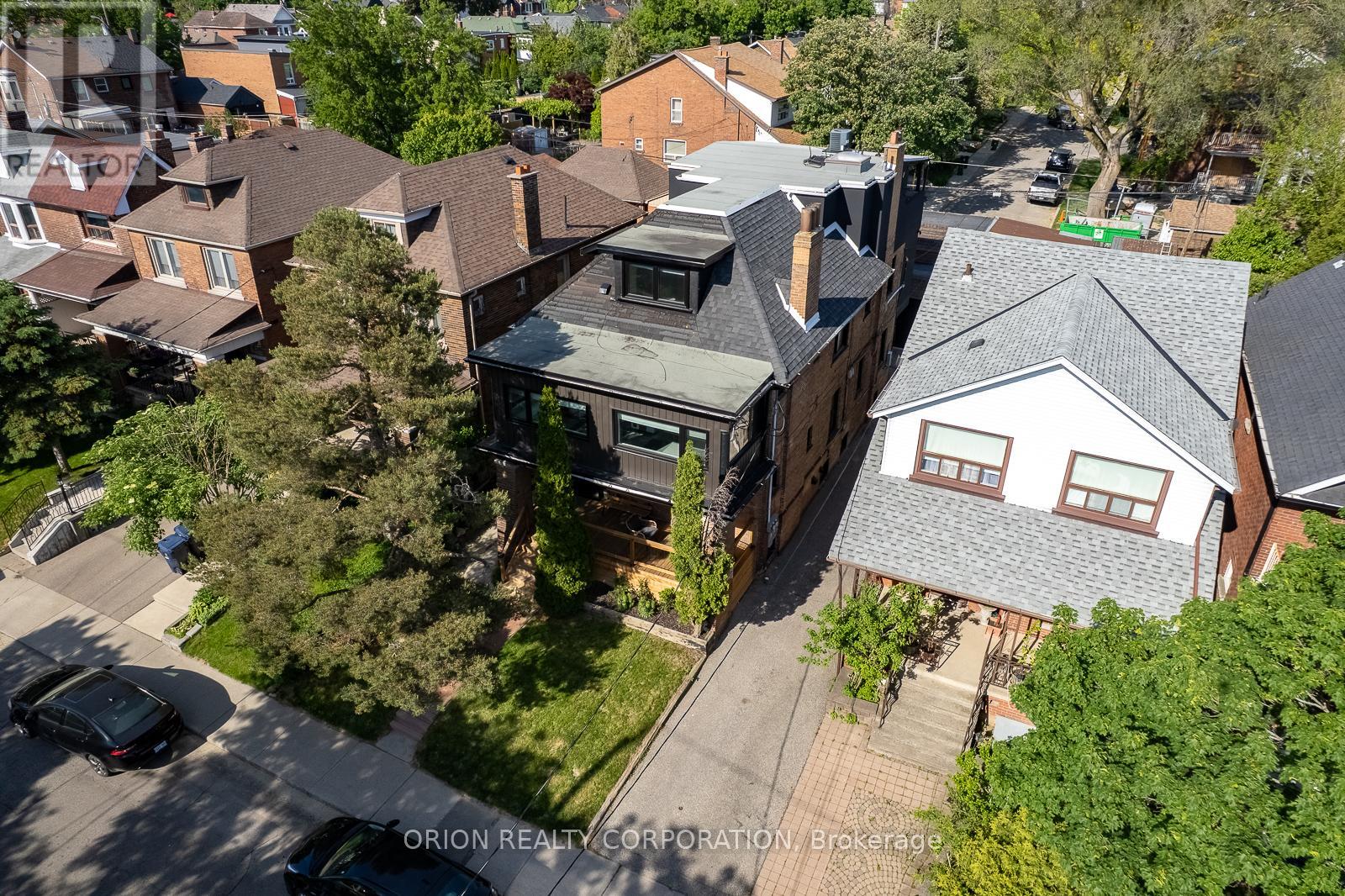 185 Glenholme Avenue, Toronto, Ontario  M6E 3C5 - Photo 3 - C13427712
