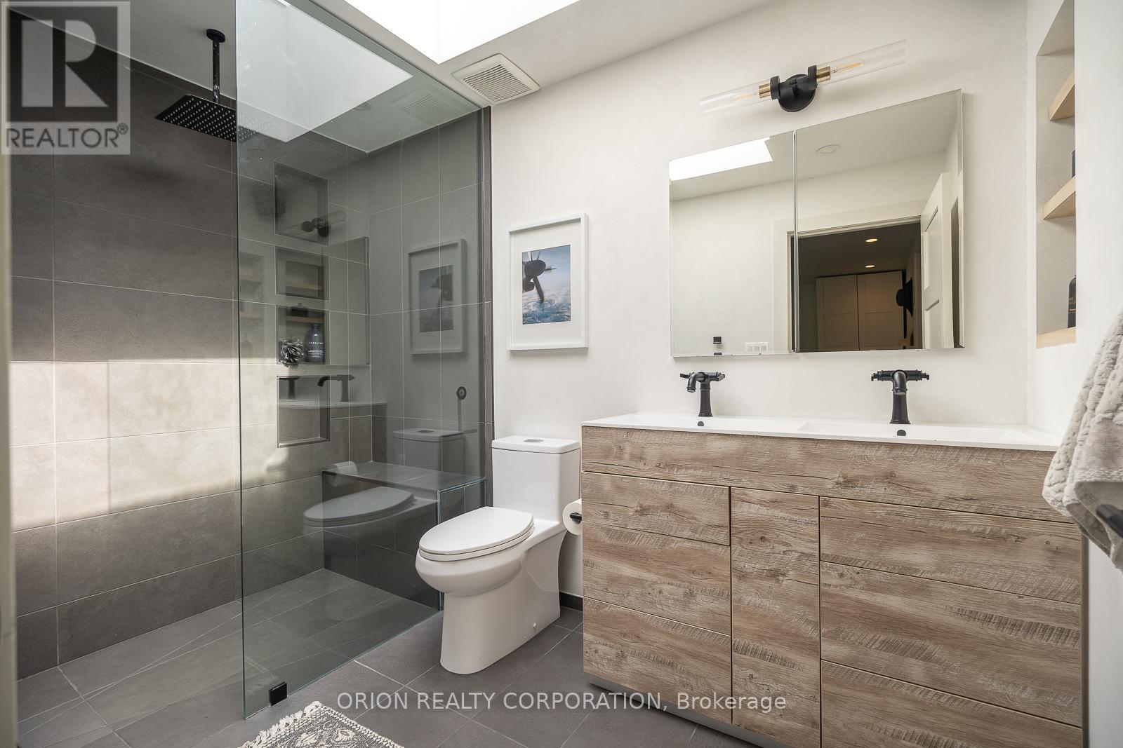 185 Glenholme Avenue, Toronto, Ontario  M6E 3C5 - Photo 32 - C13427712