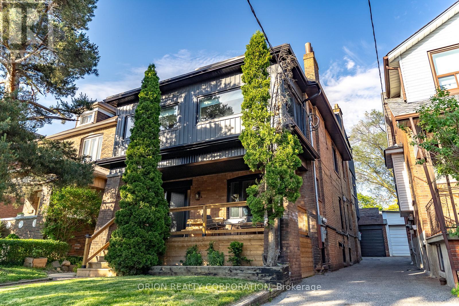 185 Glenholme Avenue, Toronto, Ontario  M6E 3C5 - Photo 4 - C13427712