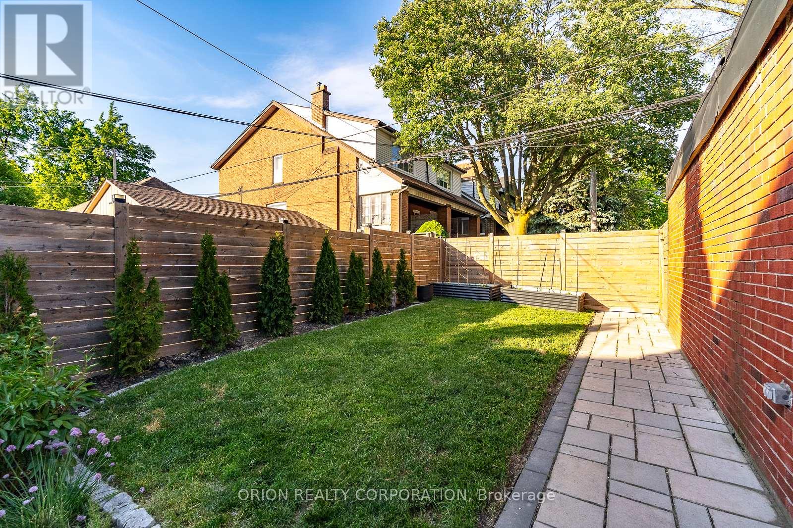 185 Glenholme Avenue, Toronto, Ontario  M6E 3C5 - Photo 48 - C13427712