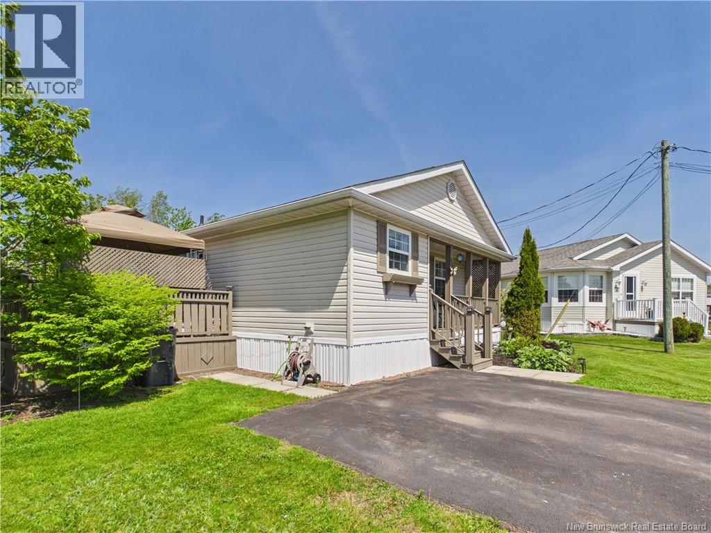 40 Richibuctou Lane, Dieppe, New Brunswick  E1A 7N1 - Photo 2 - NB141393