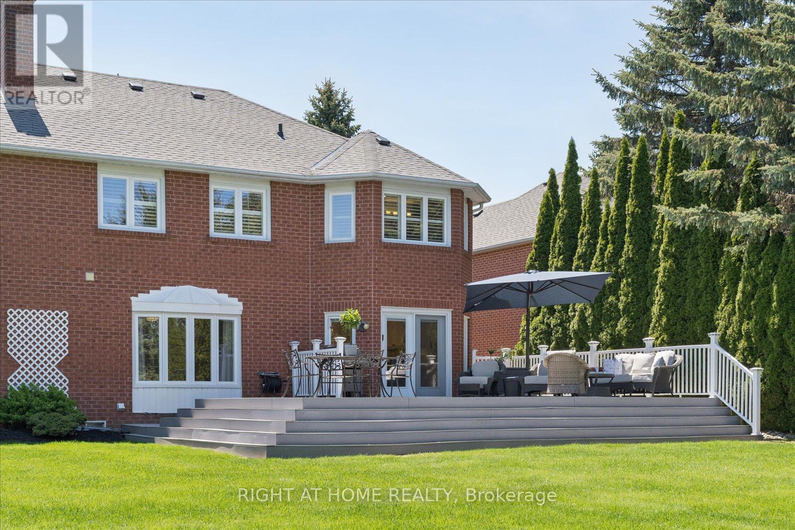 137 Treegrove Circle, Aurora, Ontario  L4G 6L9 - Photo 40 - N13427722