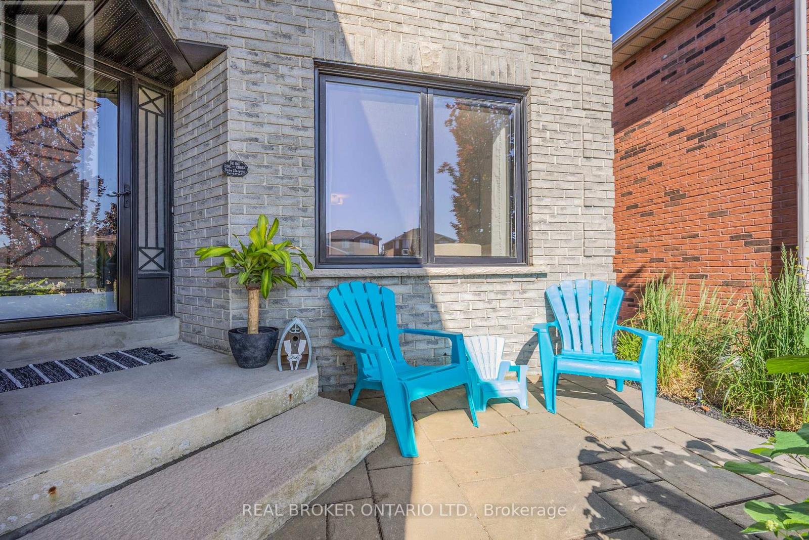 32 Black Willow Drive, Barrie, Ontario  L4N 9M2 - Photo 4 - S13427554
