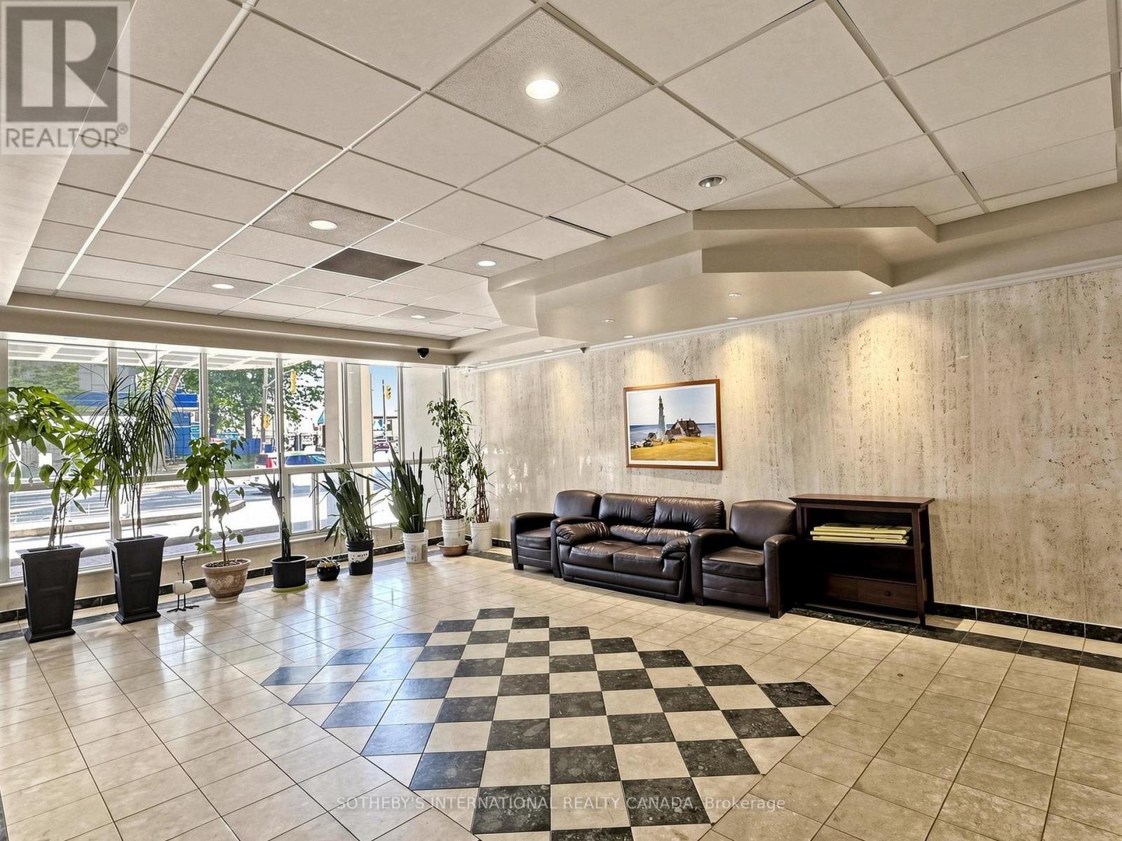 403 - 135 Marlee Avenue, Toronto, Ontario  M6B 4C6 - Photo 4 - W13426804