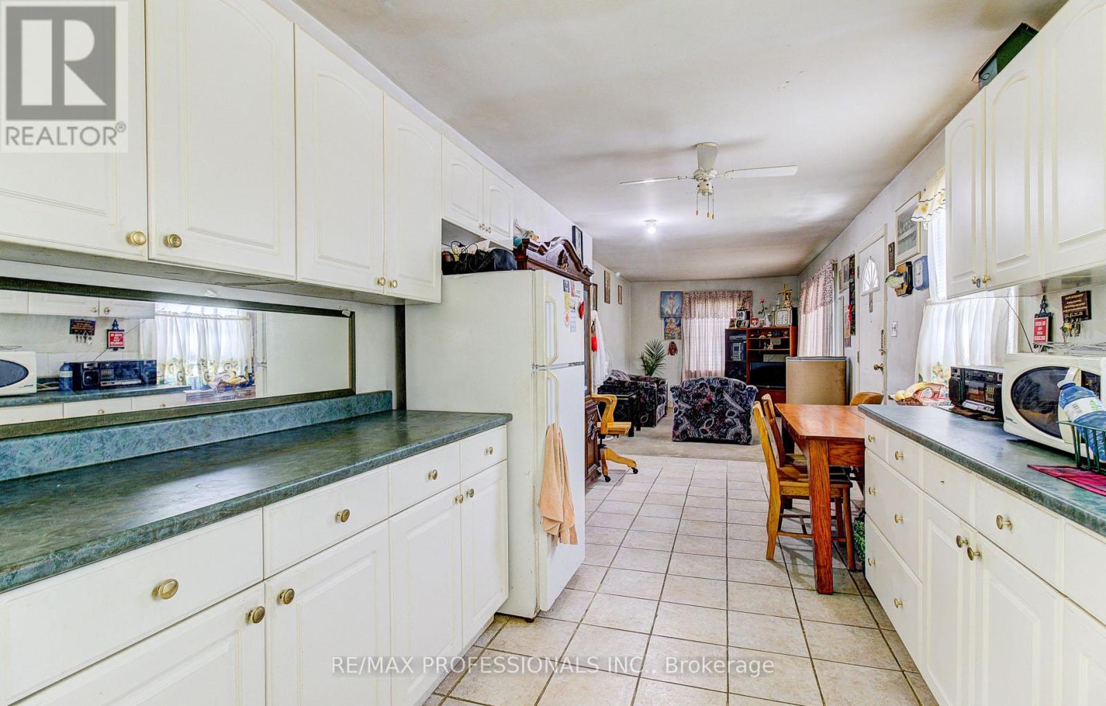 414 Melrose Street, Toronto, Ontario  M8Z 1H1 - Photo 18 - W13427600