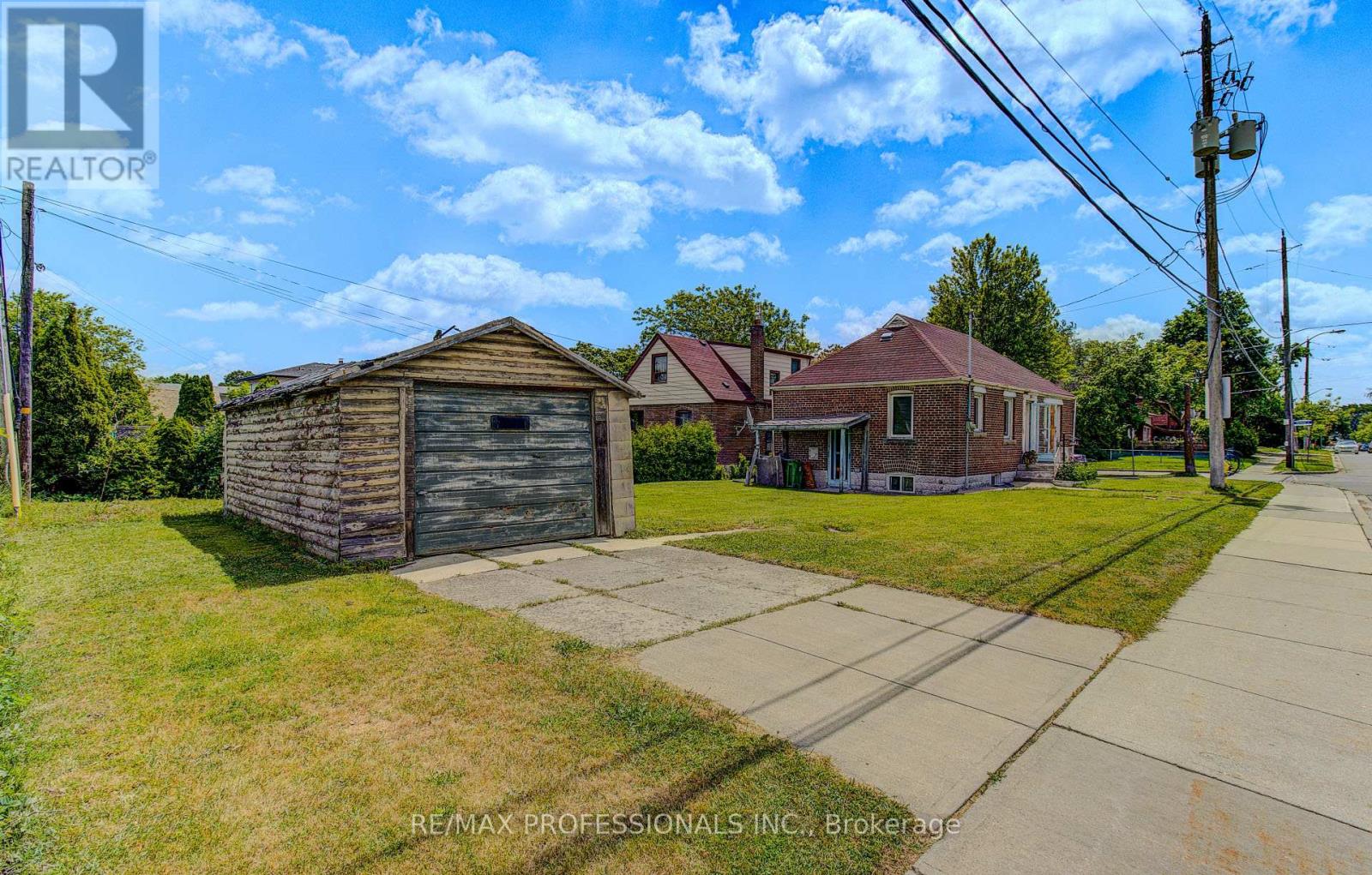 414 Melrose Street, Toronto, Ontario  M8Z 1H1 - Photo 6 - W13427600