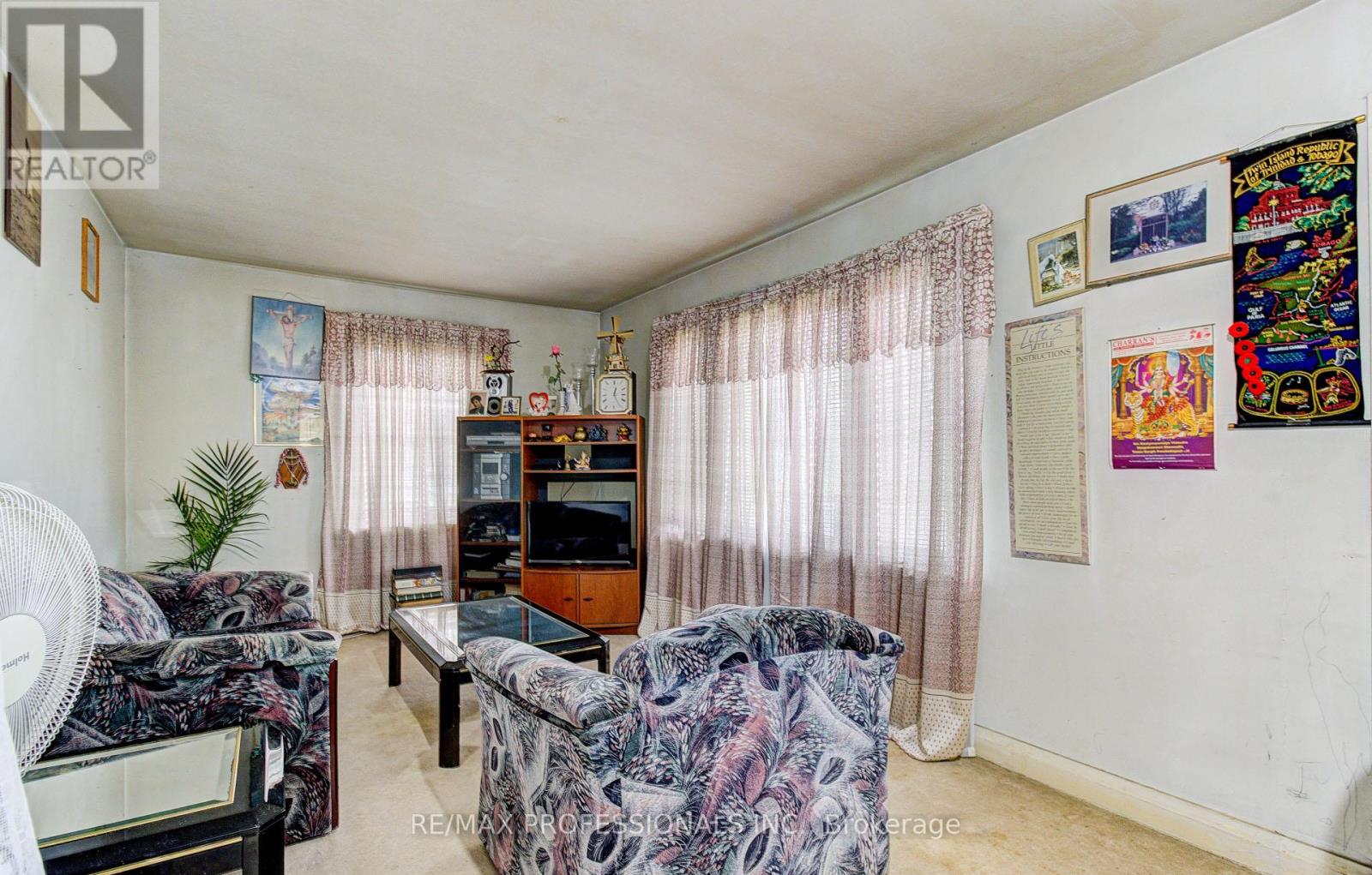 414 Melrose Street, Toronto, Ontario  M8Z 1H1 - Photo 9 - W13427600