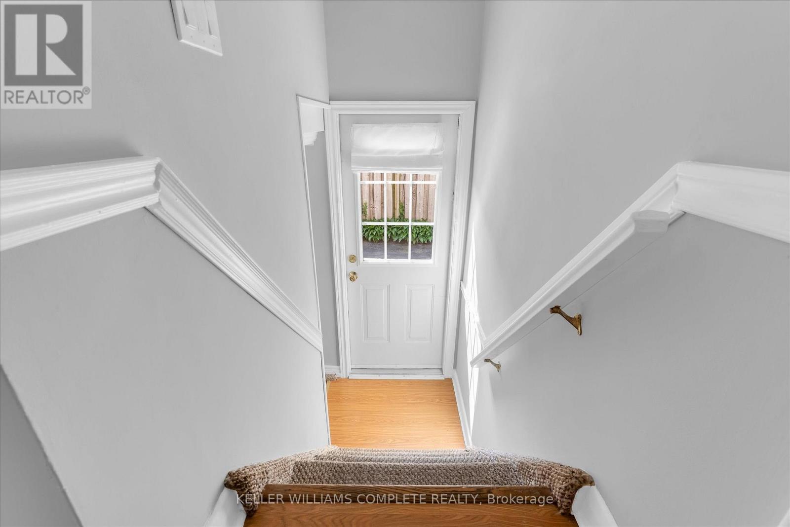 614 Drury Lane, Burlington, Ontario  L7R 2X6 - Photo 19 - W13427698