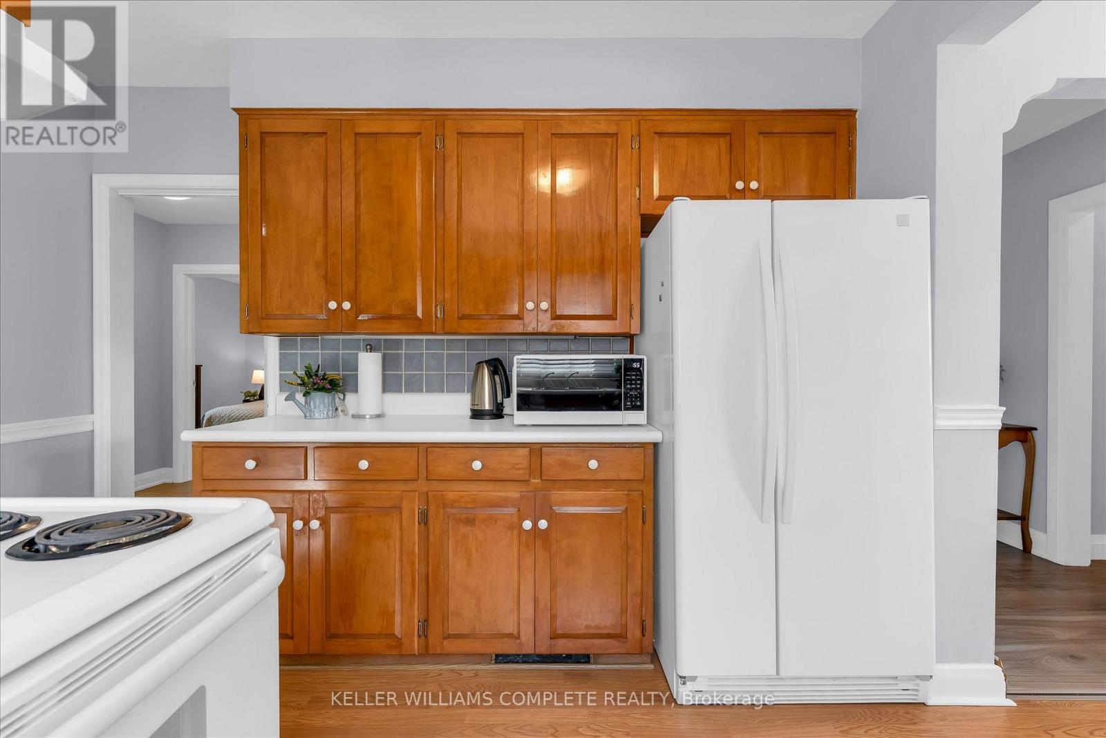 614 Drury Lane, Burlington, Ontario  L7R 2X6 - Photo 8 - W13427698