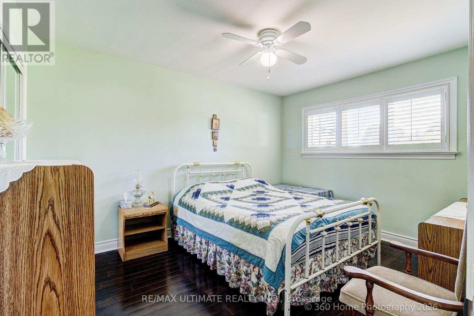 53 Poynter Drive, Toronto, Ontario  M9R 1L3 - Photo 12 - W13427764