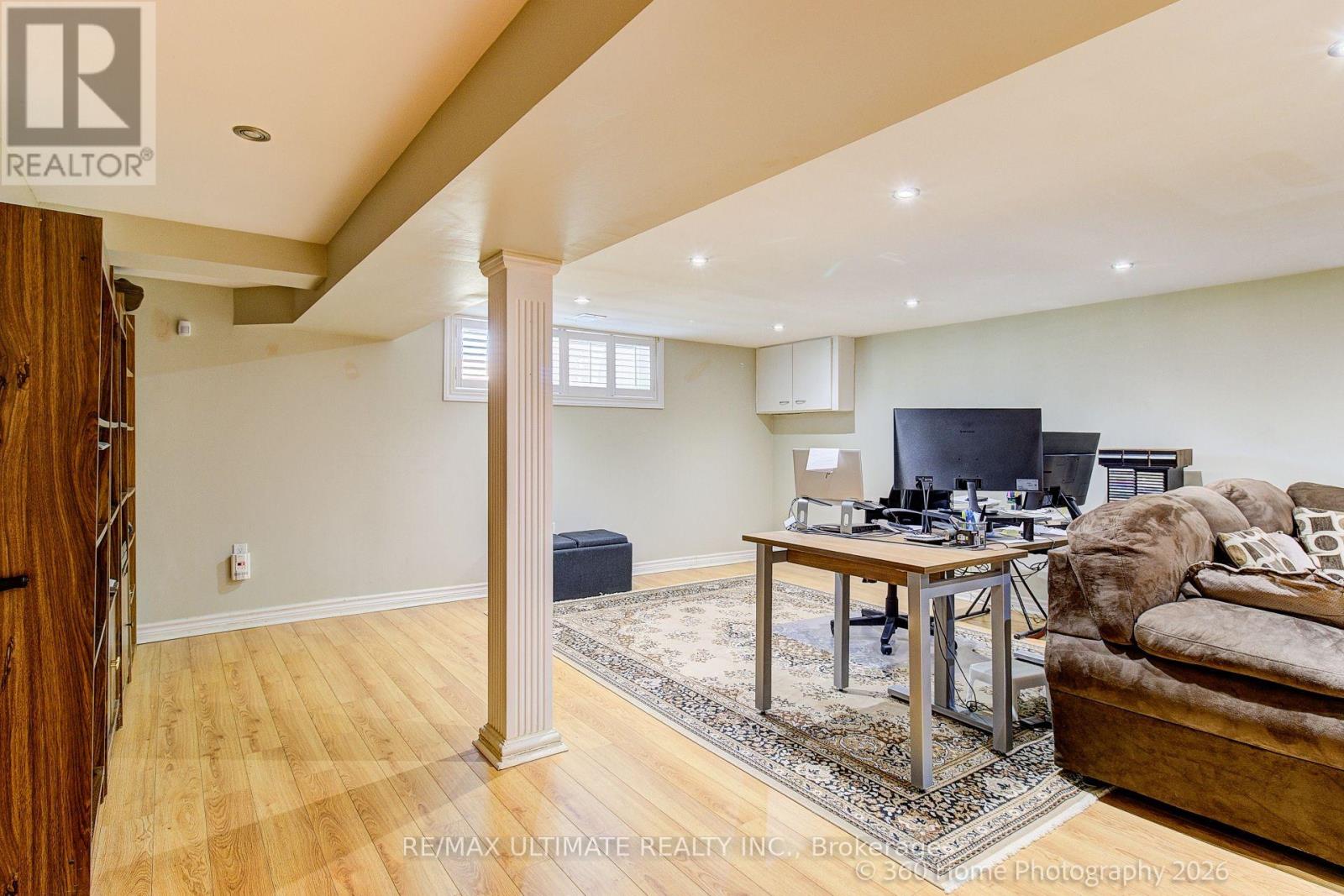 53 Poynter Drive, Toronto, Ontario  M9R 1L3 - Photo 15 - W13427764