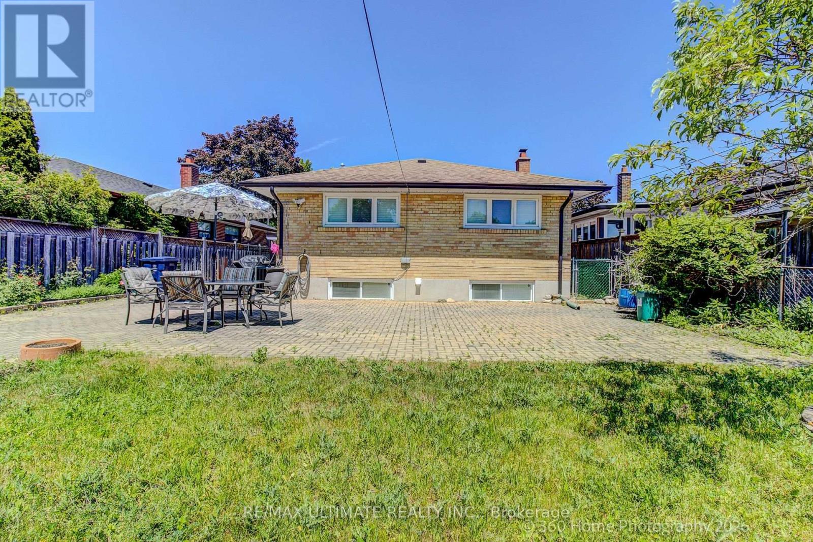 53 Poynter Drive, Toronto, Ontario  M9R 1L3 - Photo 22 - W13427764