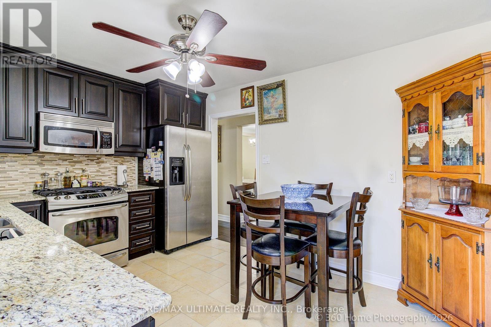 53 Poynter Drive, Toronto, Ontario  M9R 1L3 - Photo 9 - W13427764