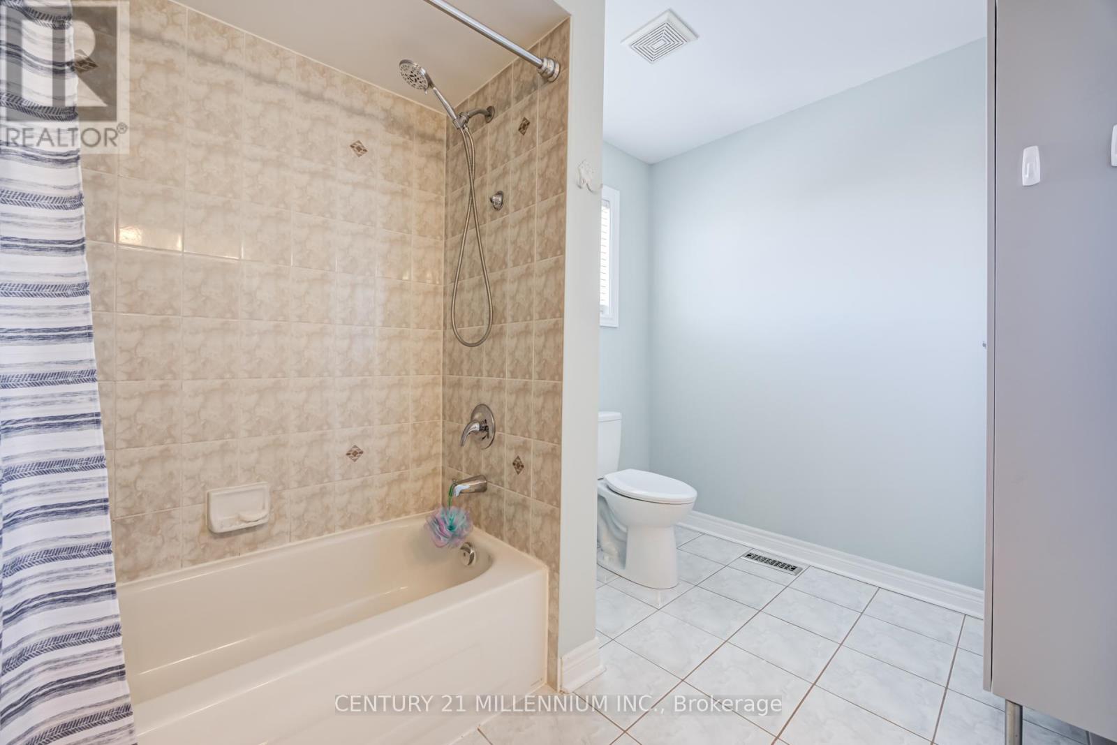 7 Bramoak Crescent, Brampton, Ontario  L7A 1T7 - Photo 28 - W13427792