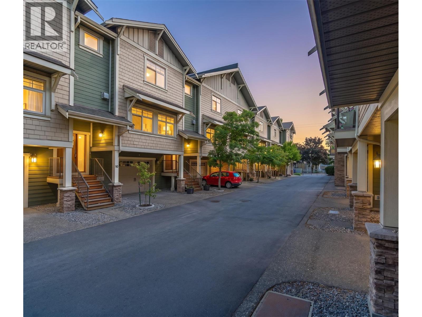 576 NICOLA Street Unit# 10
