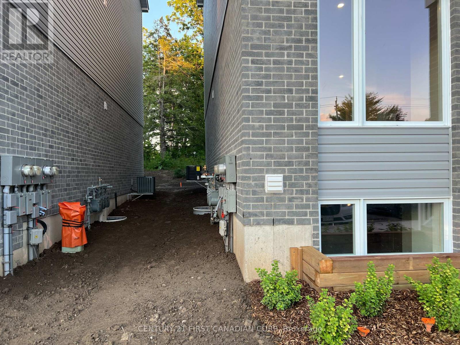 37 - 990 Deveron Crescent, London South, Ontario  N5Z 0B7 - Photo 27 - X13427888