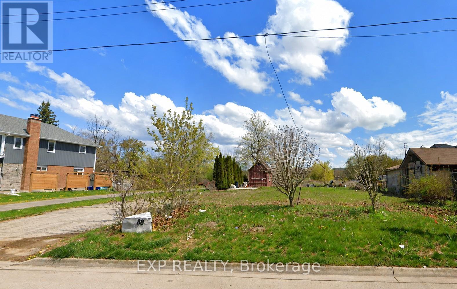 88 CREANONA BOULEVARD, Hamilton (Winona Park)