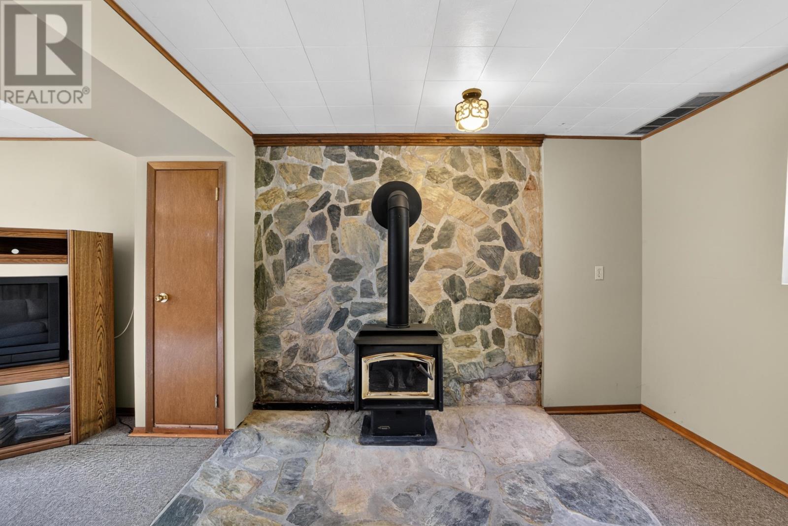 504 Beach Road, Kenora, Ontario  P0X 1C0 - Photo 26 - TB2601441