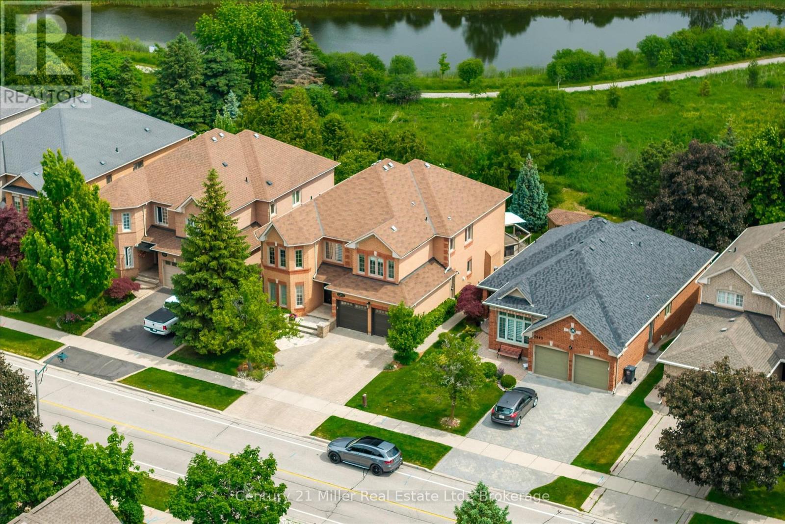 1539 Bayshire Drive, Oakville, Ontario  L6H 6E5 - Photo 2 - W13427796