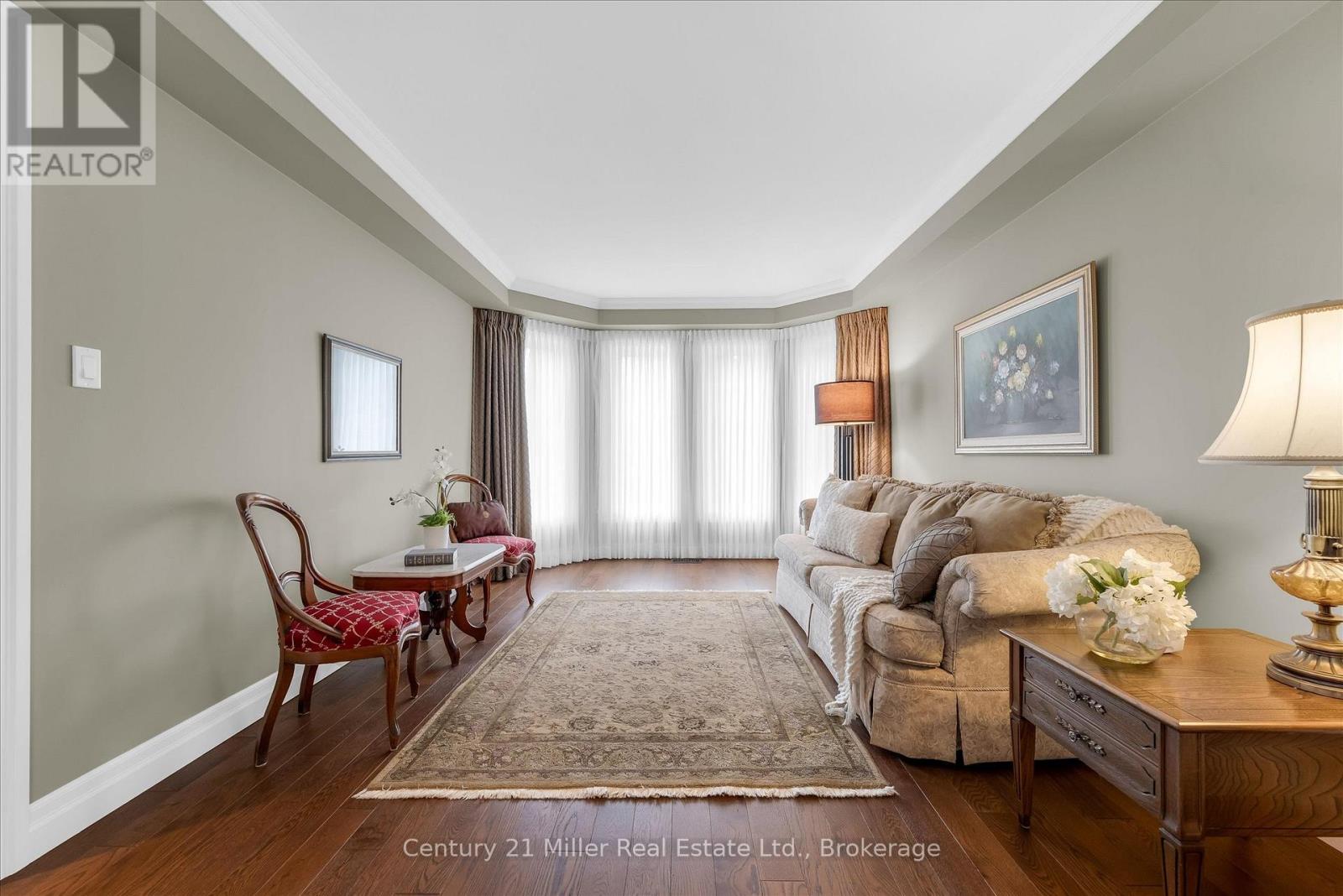 1539 Bayshire Drive, Oakville, Ontario  L6H 6E5 - Photo 6 - W13427796