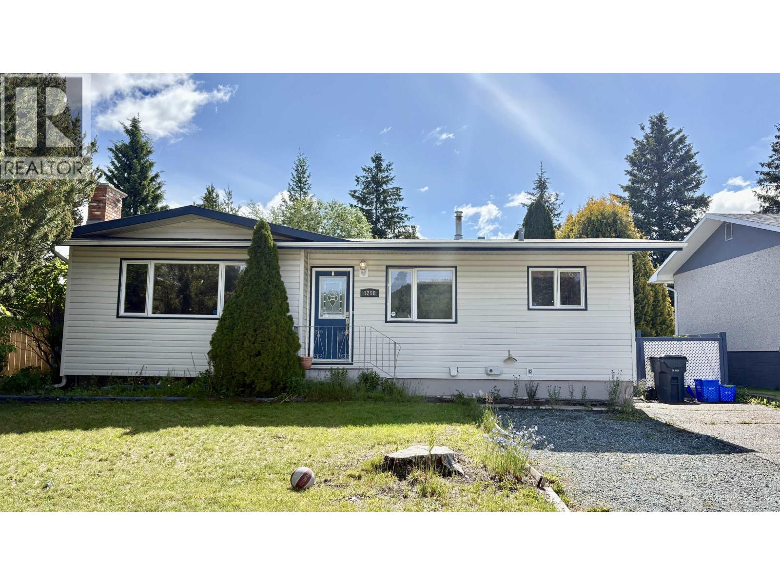 1298 GENEVIEVE CRESCENT