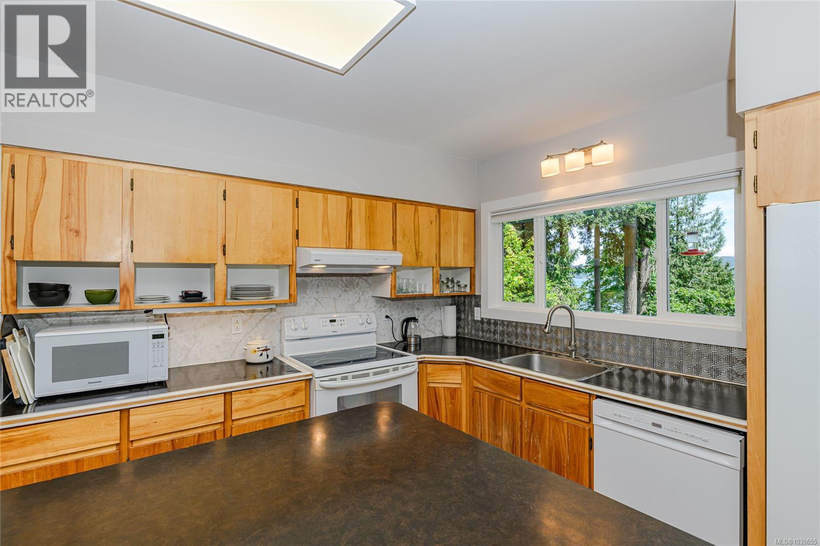 670 Walkers Hook Rd, Salt Spring, British Columbia  V8K 1N6 - Photo 15 - 1039655