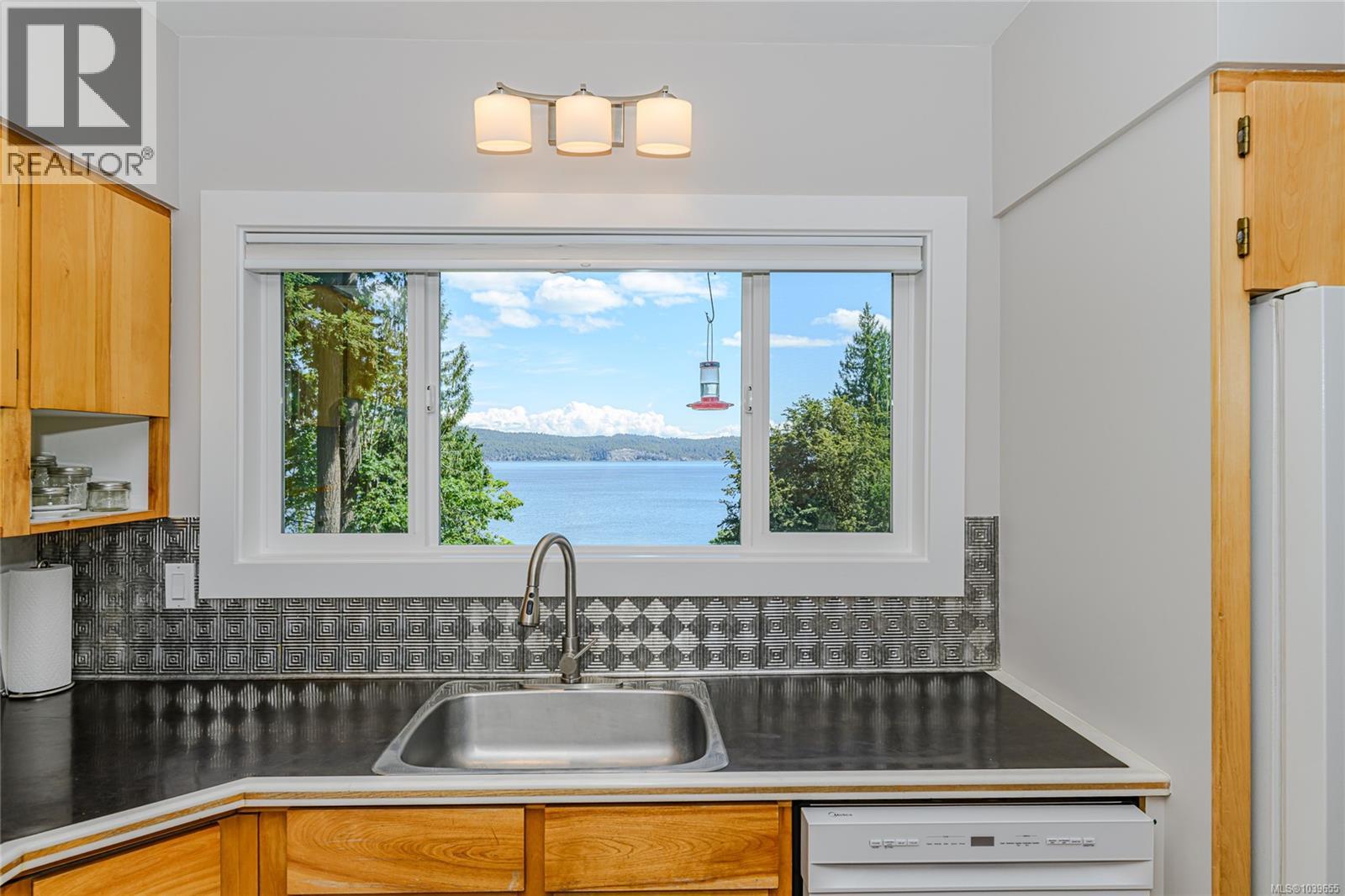 670 Walkers Hook Rd, Salt Spring, British Columbia  V8K 1N6 - Photo 14 - 1039655