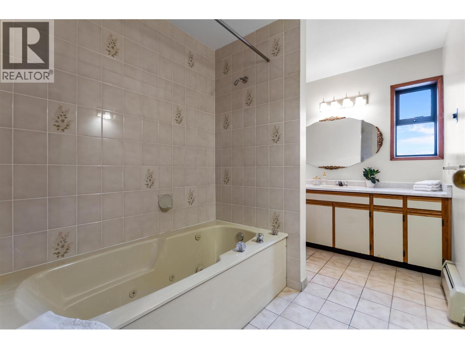 4958 Sidley Street, Burnaby, British Columbia  V5J 1T5 - Photo 15 - R3134634