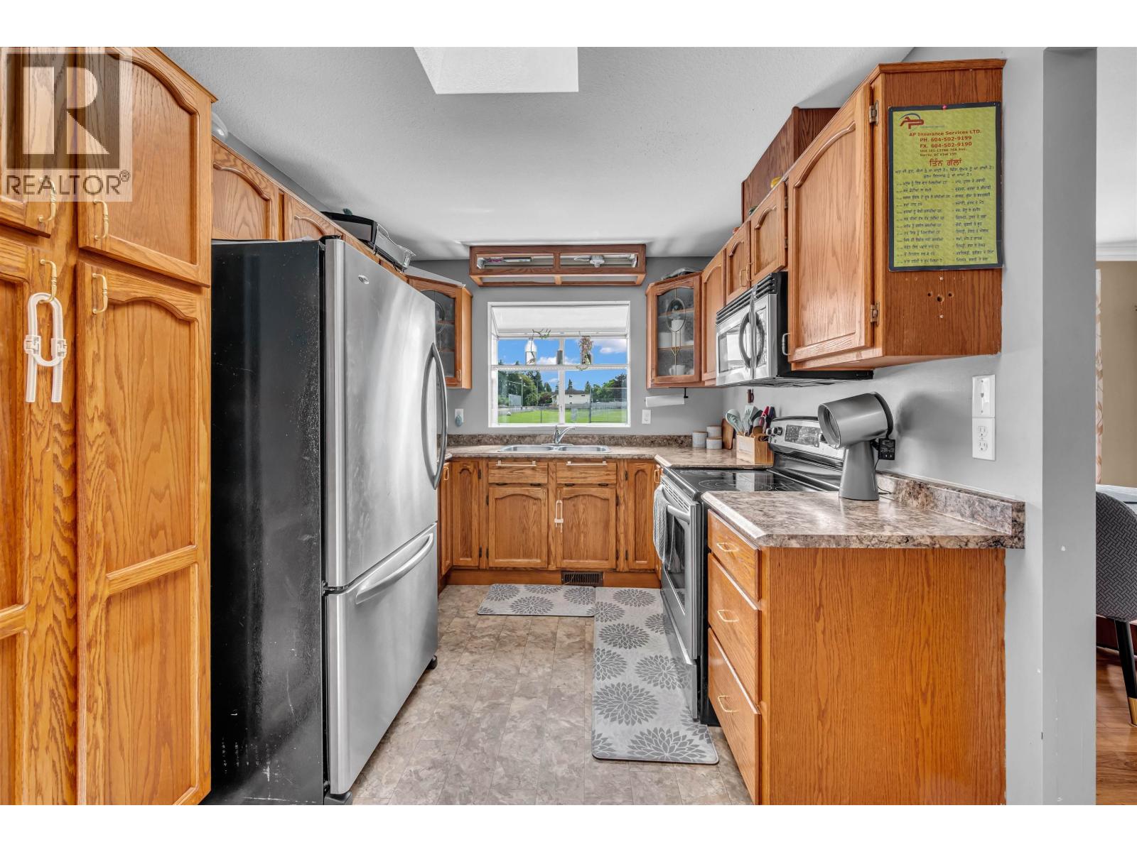20692 River Road, Maple Ridge, British Columbia  V2X 0P3 - Photo 5 - R3134668