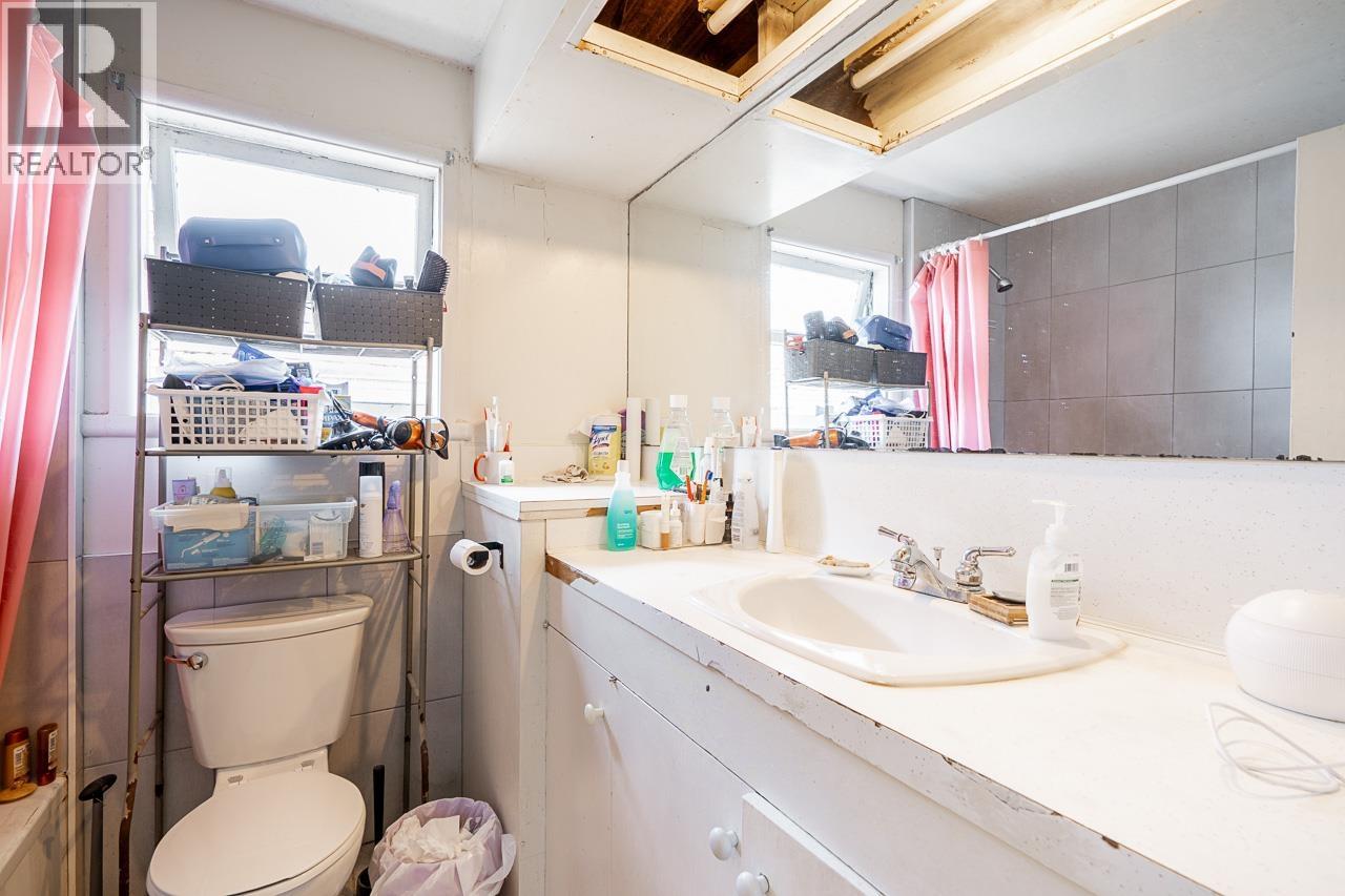 4413 W 13 Avenue, Vancouver, British Columbia  V6R 2V2 - Photo 16 - R3134674