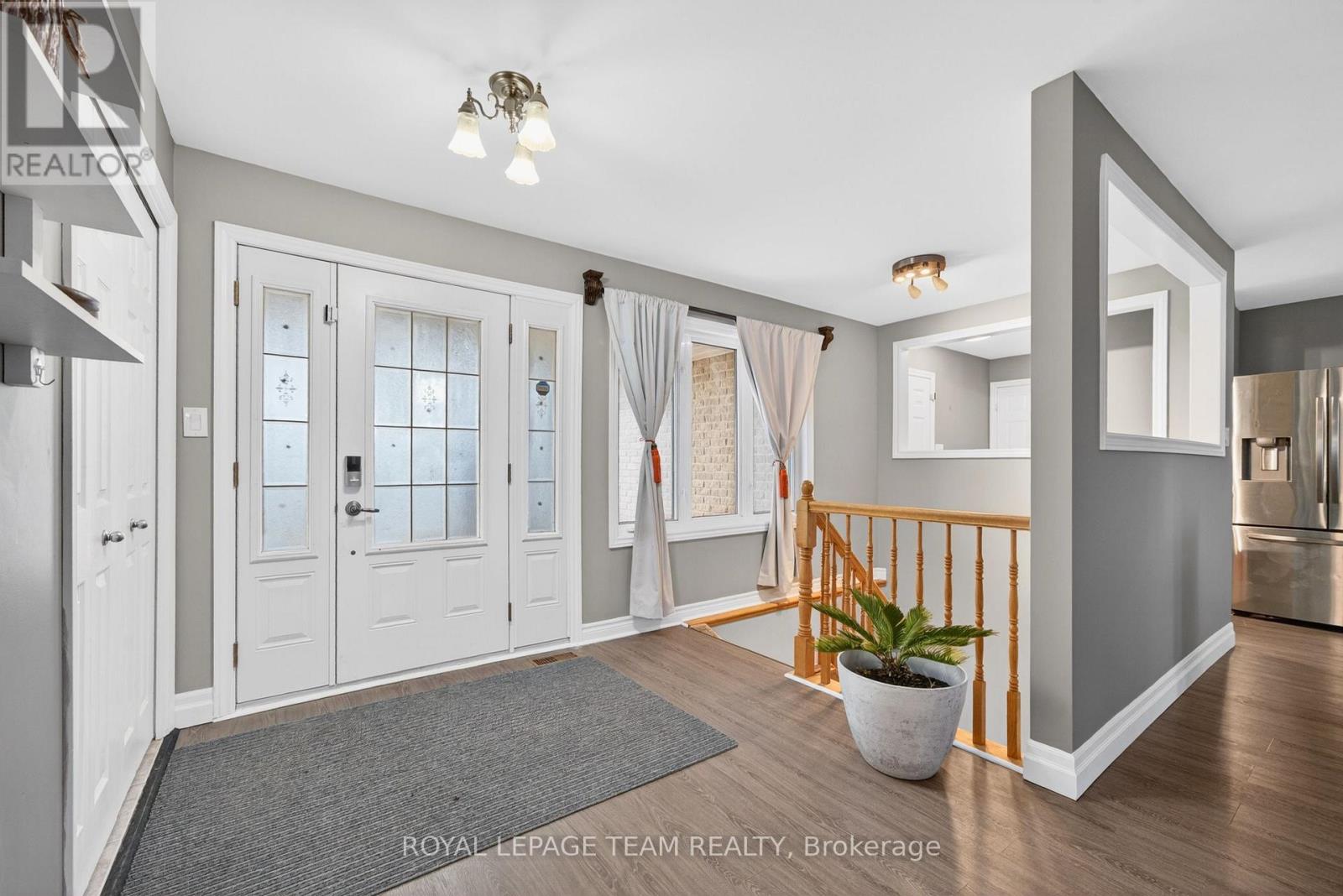 281 Bristow Drive, Montague, Ontario  K7A 5B8 - Photo 13 - X12989034