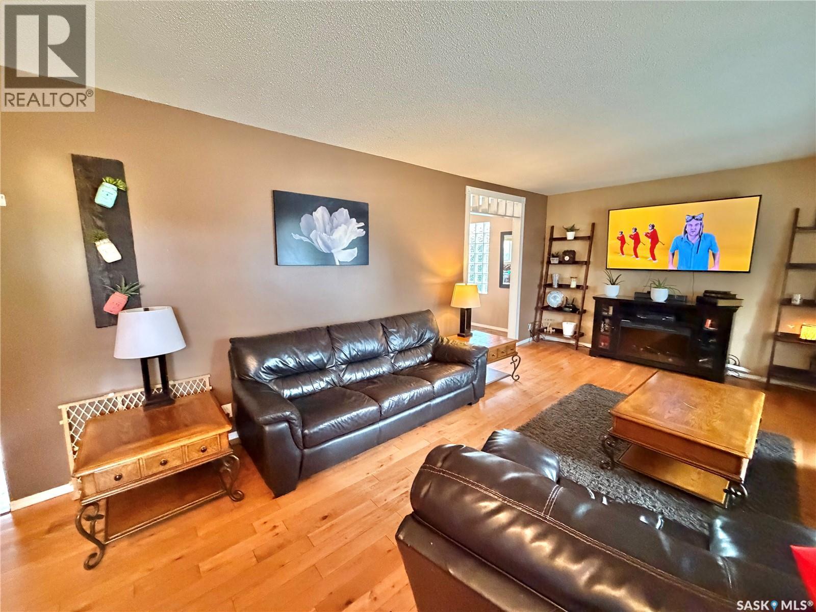 361 Fourth Avenue N, Yorkton, Saskatchewan  S3N 1B5 - Photo 4 - SK032448
