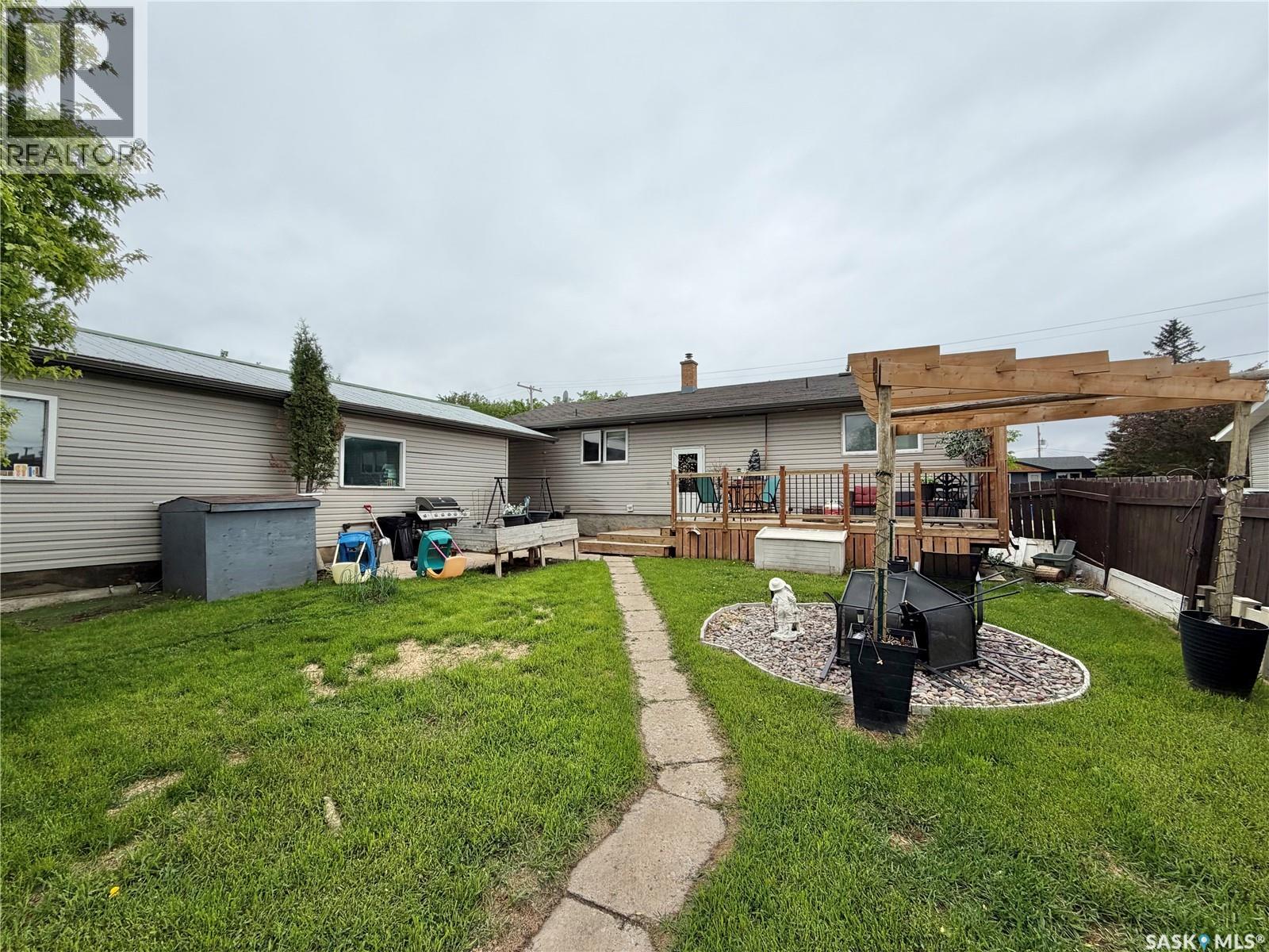361 Fourth Avenue N, Yorkton, Saskatchewan  S3N 1B5 - Photo 48 - SK032448