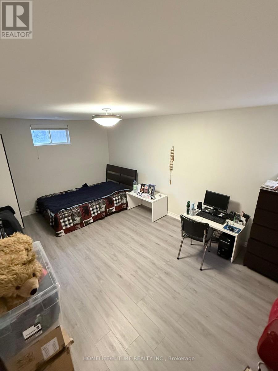 27 Sugarbush Square, Toronto, Ontario  M1C 3M6 - Photo 34 - E13419460