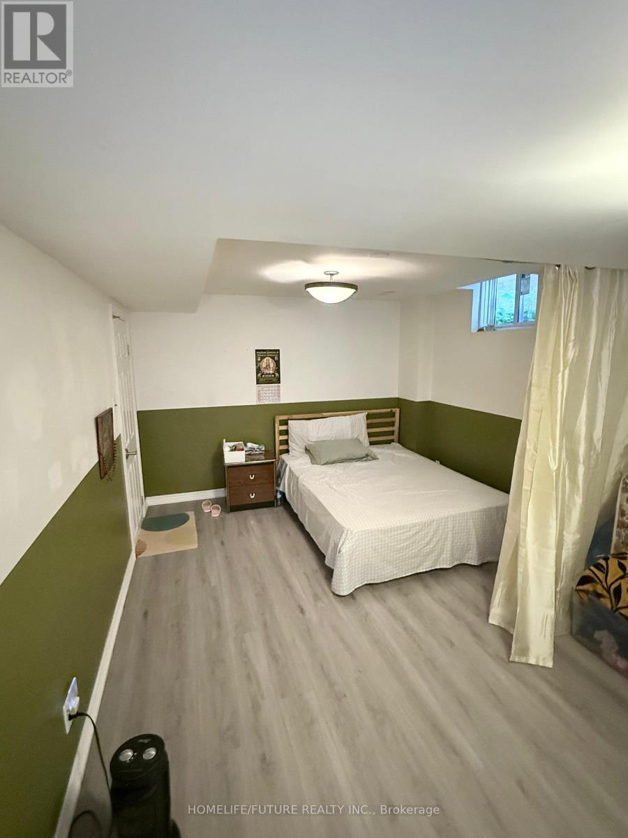 27 Sugarbush Square, Toronto, Ontario  M1C 3M6 - Photo 32 - E13419460