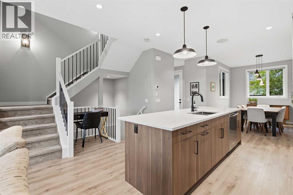 2009 12 Street NW, Calgary, Alberta  T2M 4R3 - Photo 15 - A2317773