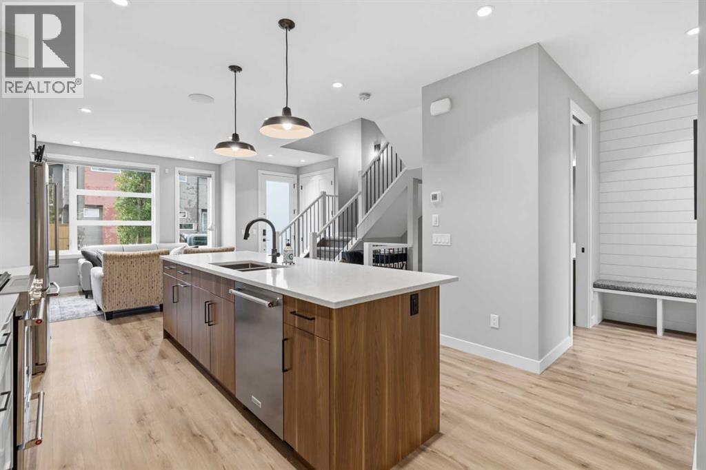2009 12 Street NW, Calgary, Alberta  T2M 4R3 - Photo 18 - A2317773