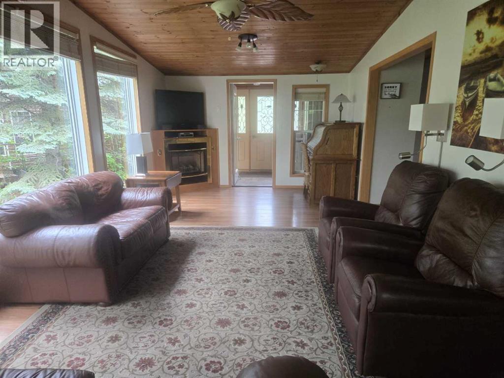 760,  Carefree Resort, Rural Red Deer County, Alberta  T4G 0K6 - Photo 9 - A2319199